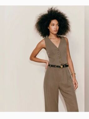 Reformation mushroom set. Vest & pants. Size 8.